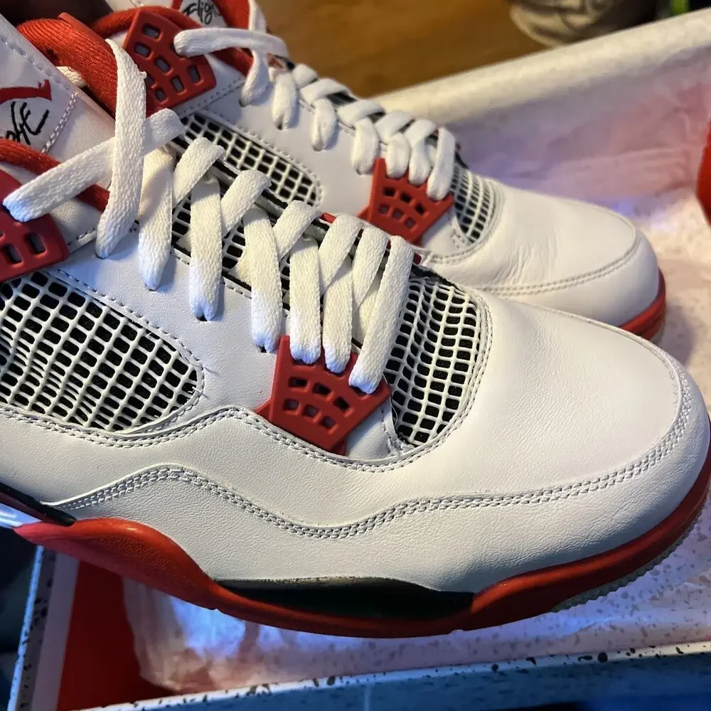 Jordan 4 Retro OG 2020 Mid Fire Red Men Size 14/Women 15.5 RARE SIZE! NEW.NWB.DS